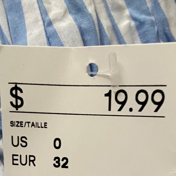 H&M L.O.G.G Collection Off the Shoulder Top - Picture 3 of 5